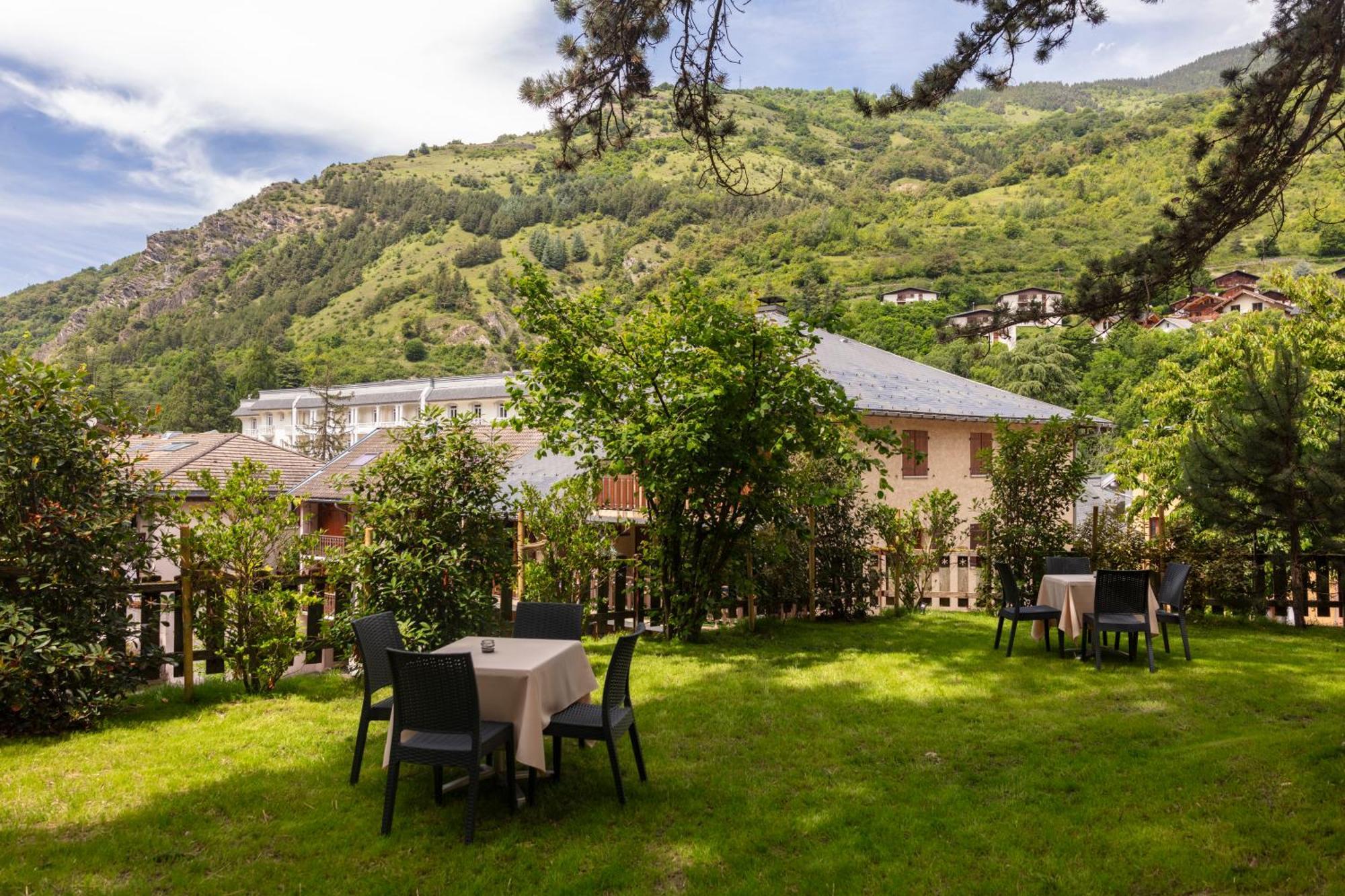 Chalet-Hôtel Le Belvédère Brides-les-Bains Exterior foto