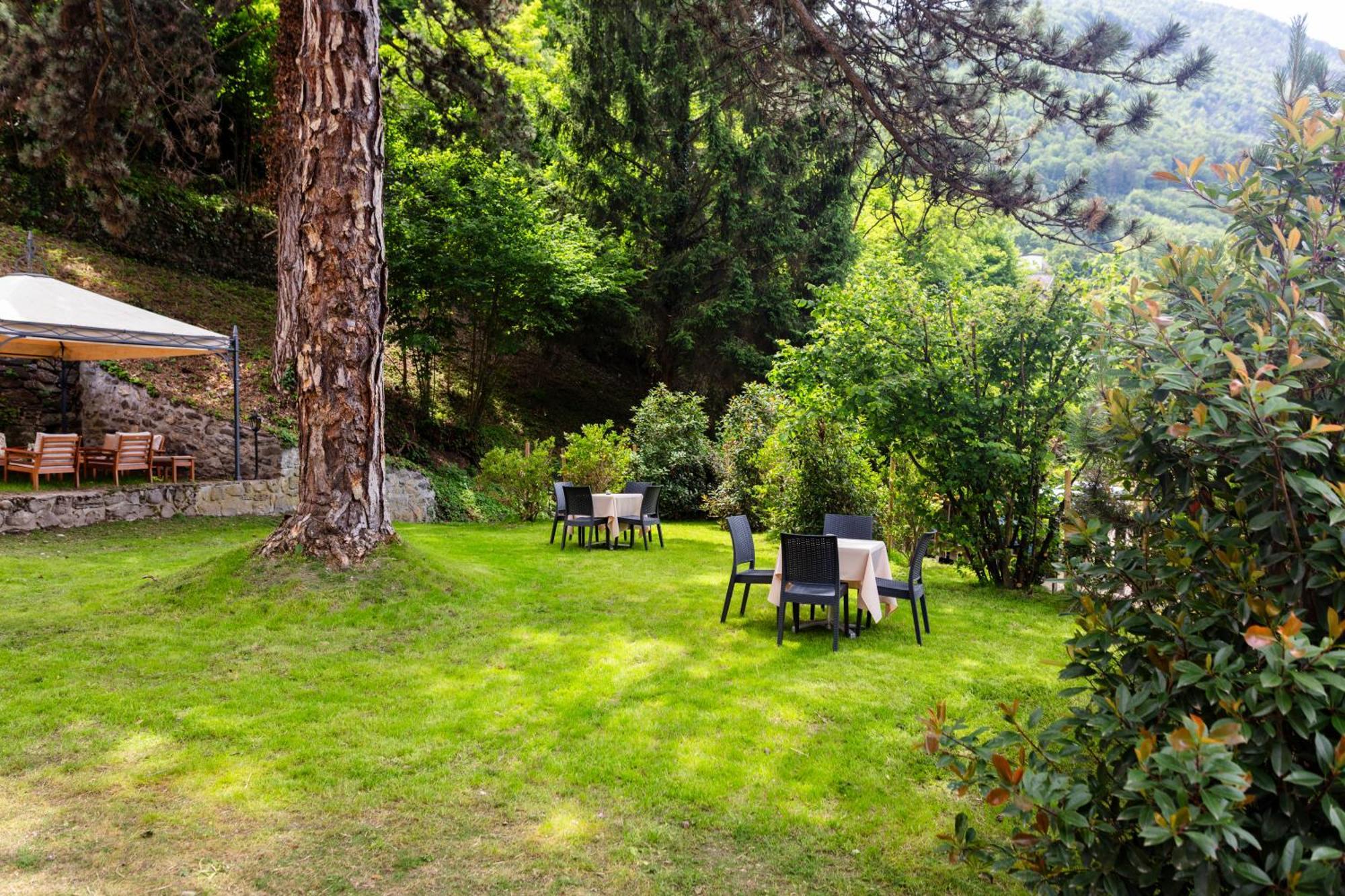 Chalet-Hôtel Le Belvédère Brides-les-Bains Exterior foto