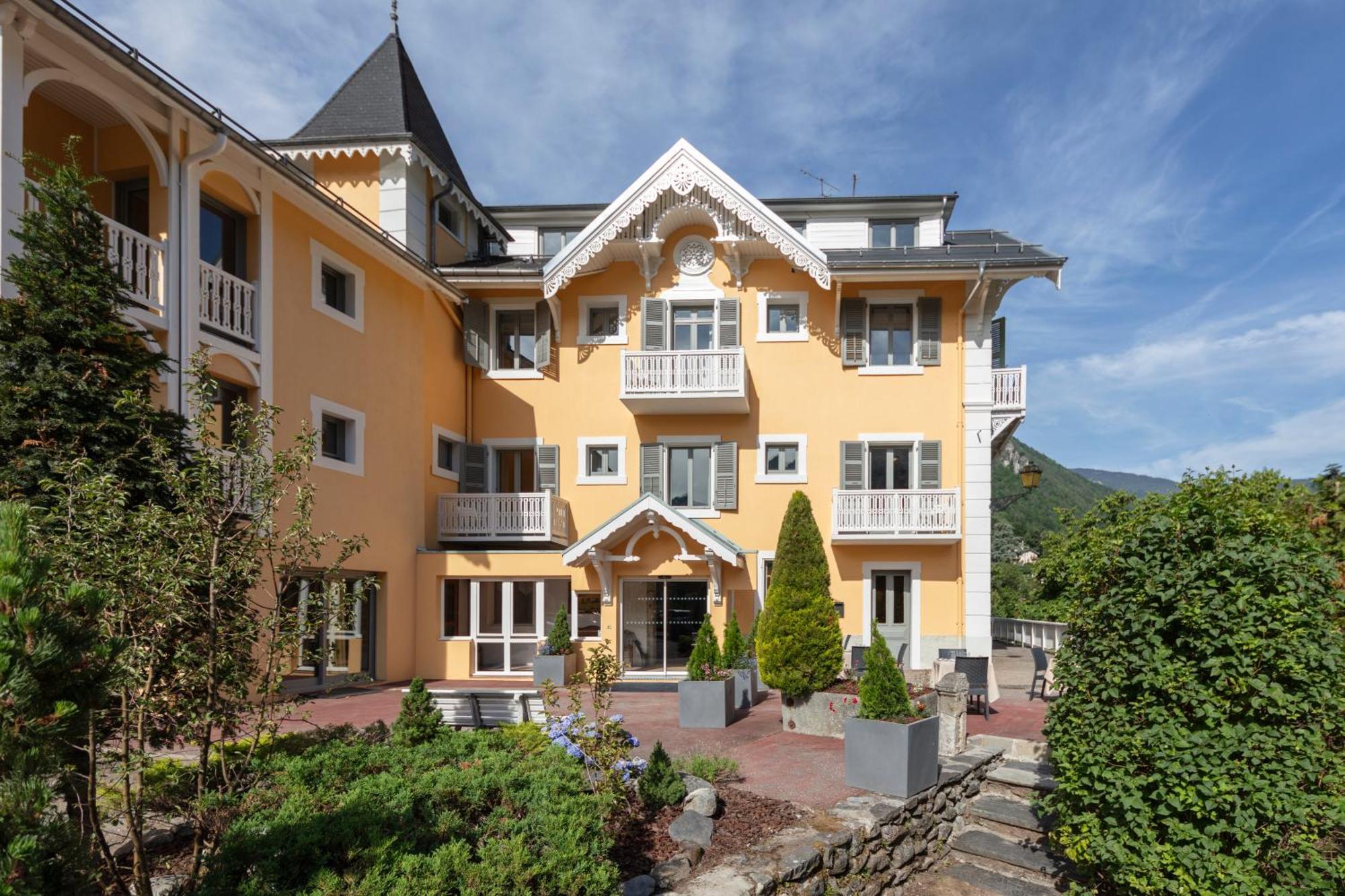 Chalet-Hôtel Le Belvédère Brides-les-Bains Exterior foto